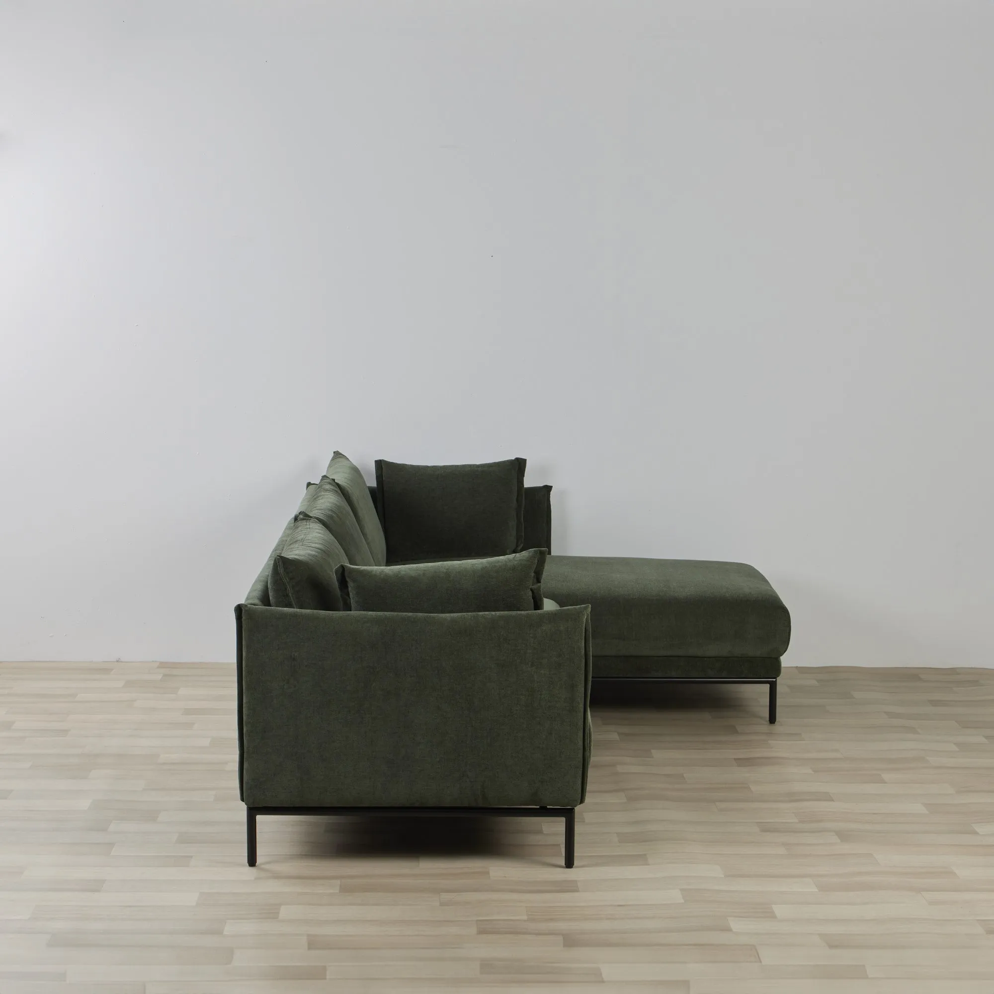 Lugo 3-Seat RH Chaise Sofa - Forest