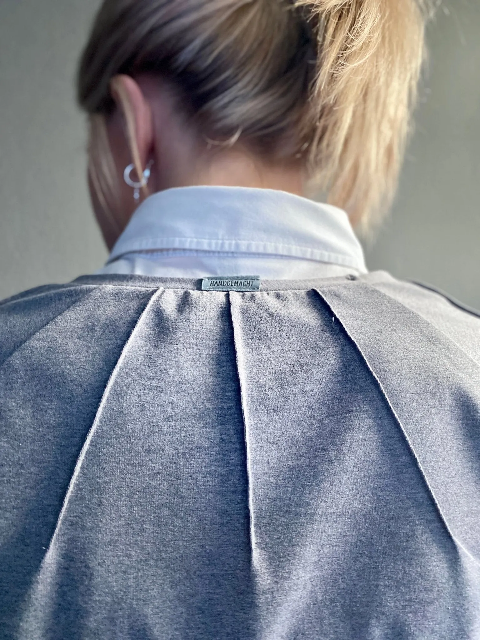 Luna - Pullover mit Biesen (Papierschnittmuster)