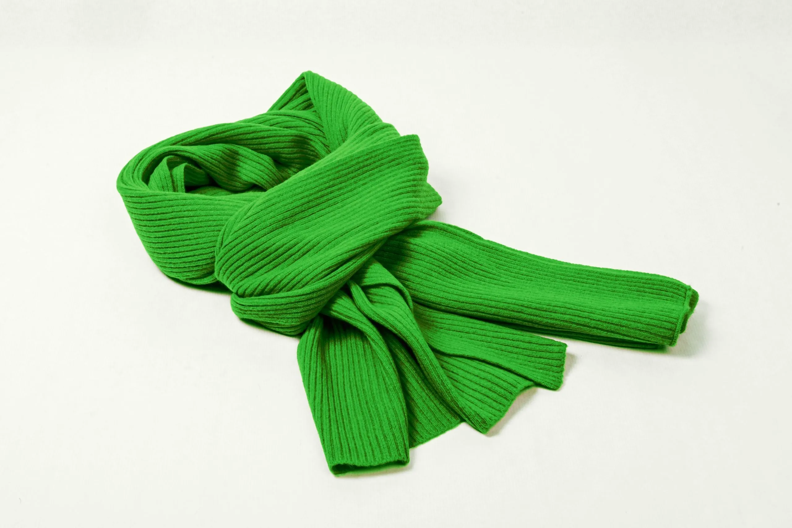 Luxurious Ribbed Cashmere Scarf