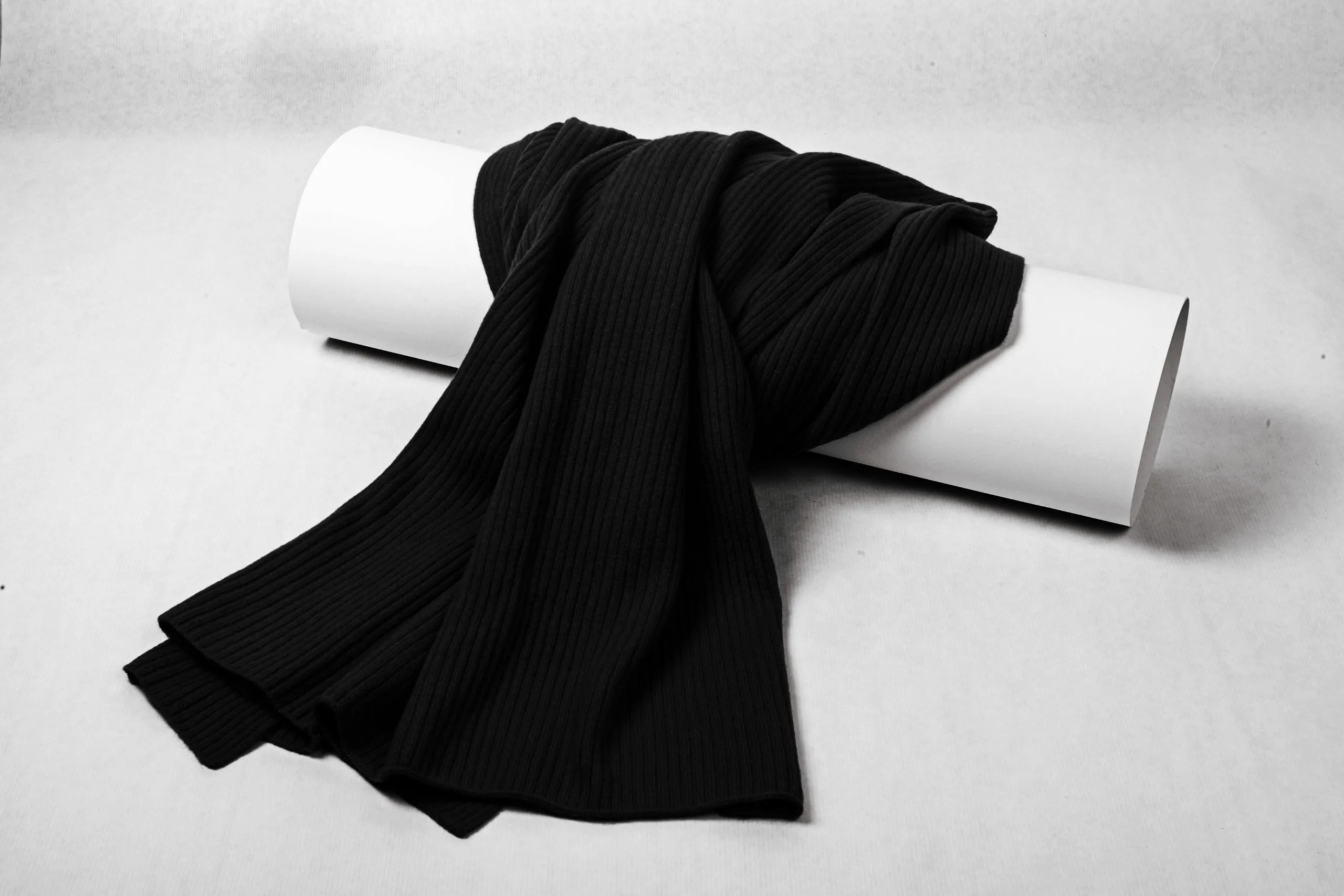 Luxurious Ribbed Cashmere Scarf