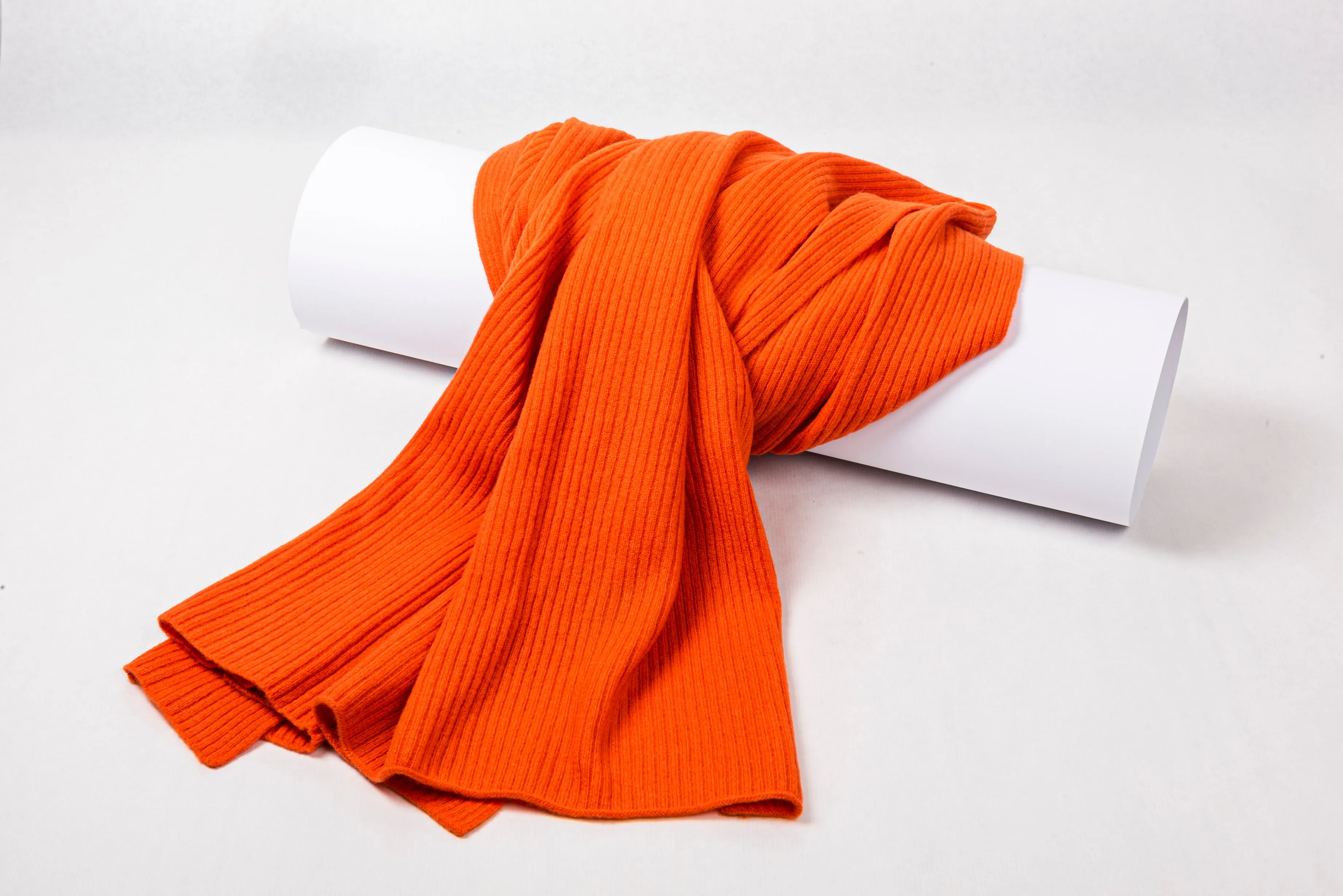Luxurious Ribbed Cashmere Scarf