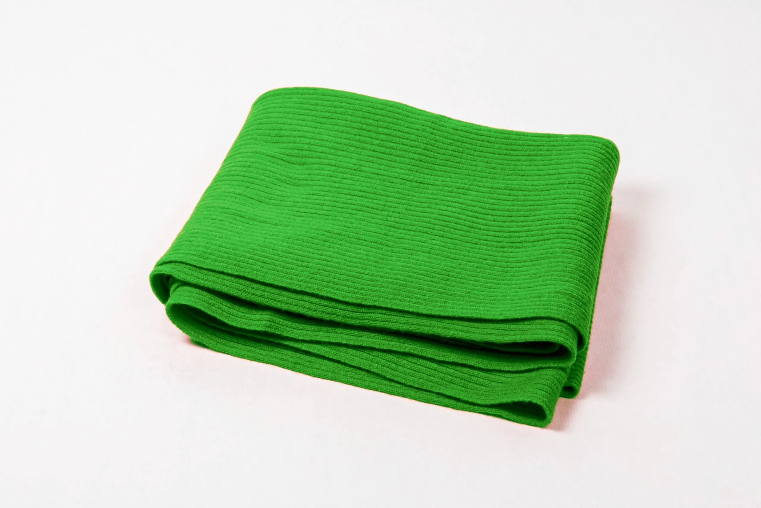 Luxurious Ribbed Cashmere Scarf