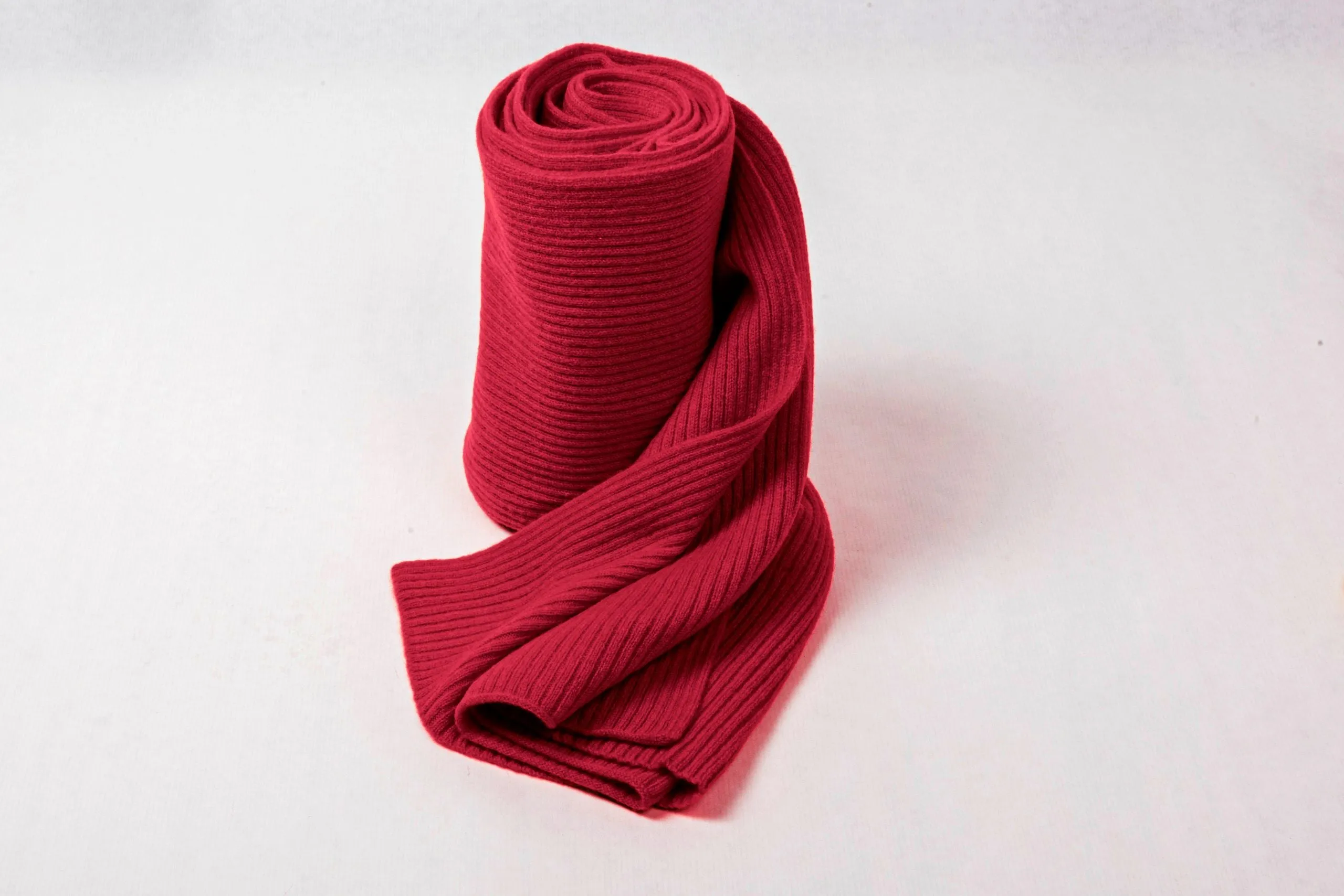 Luxurious Ribbed Cashmere Scarf
