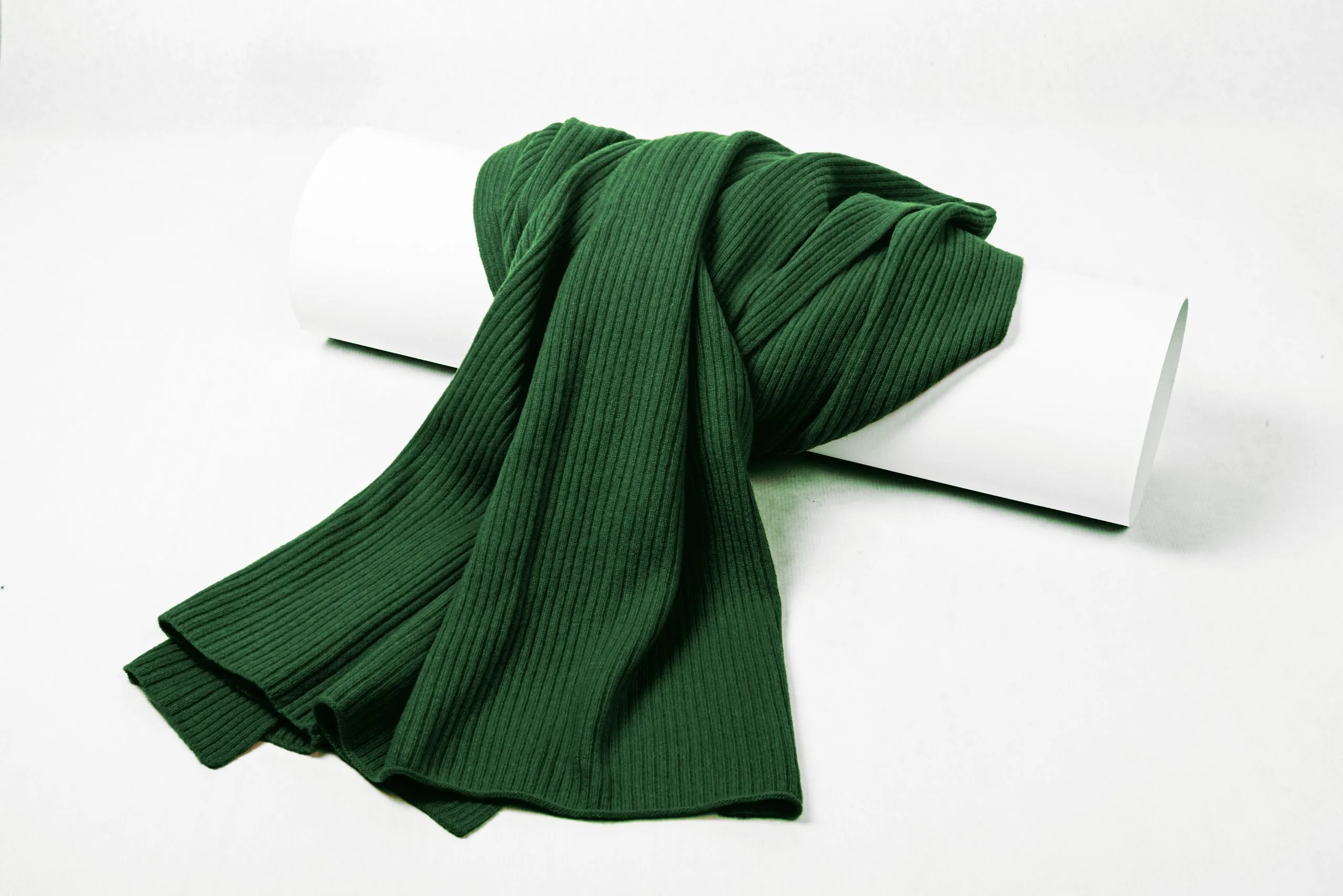 Luxurious Ribbed Cashmere Scarf