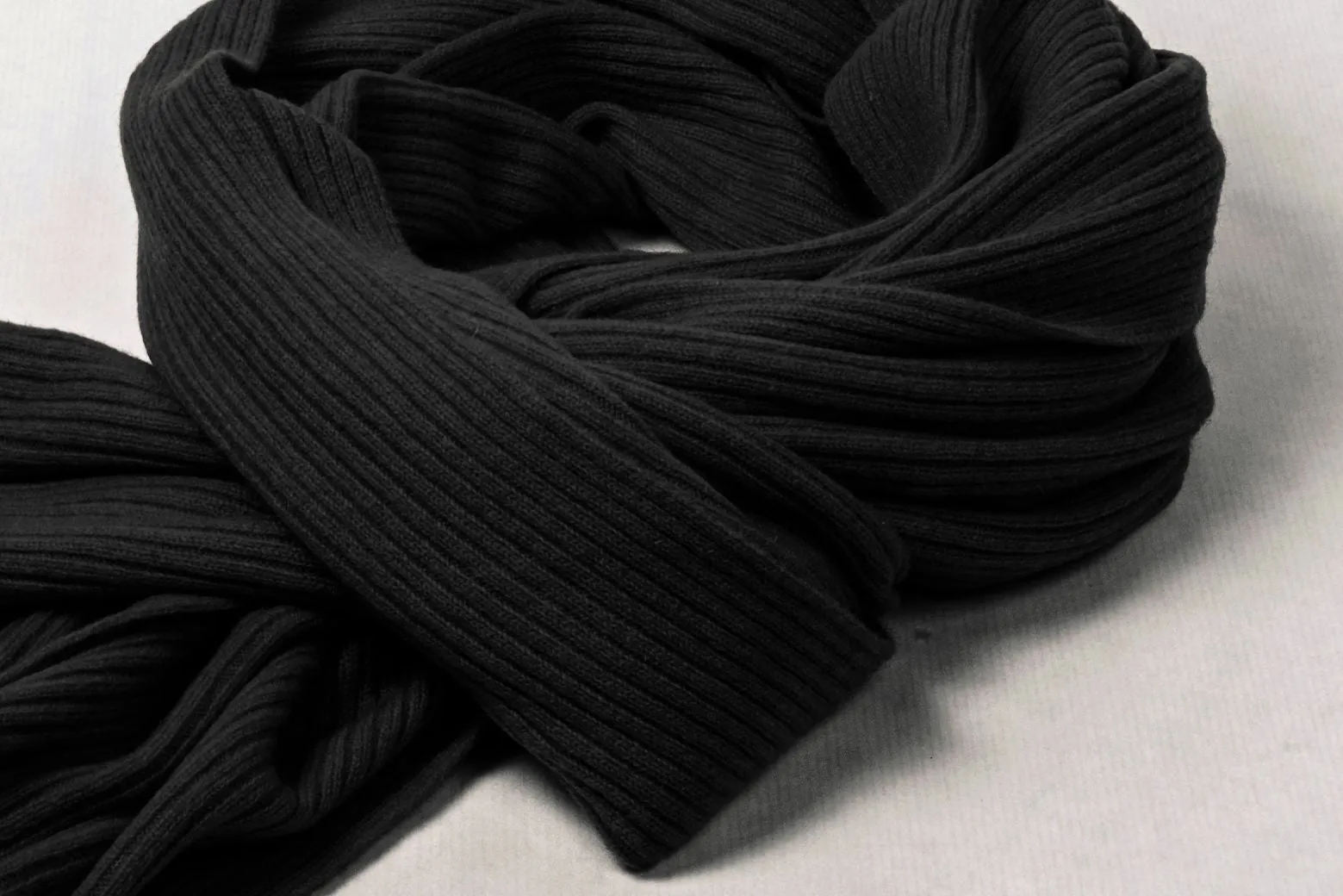 Luxurious Ribbed Cashmere Scarf