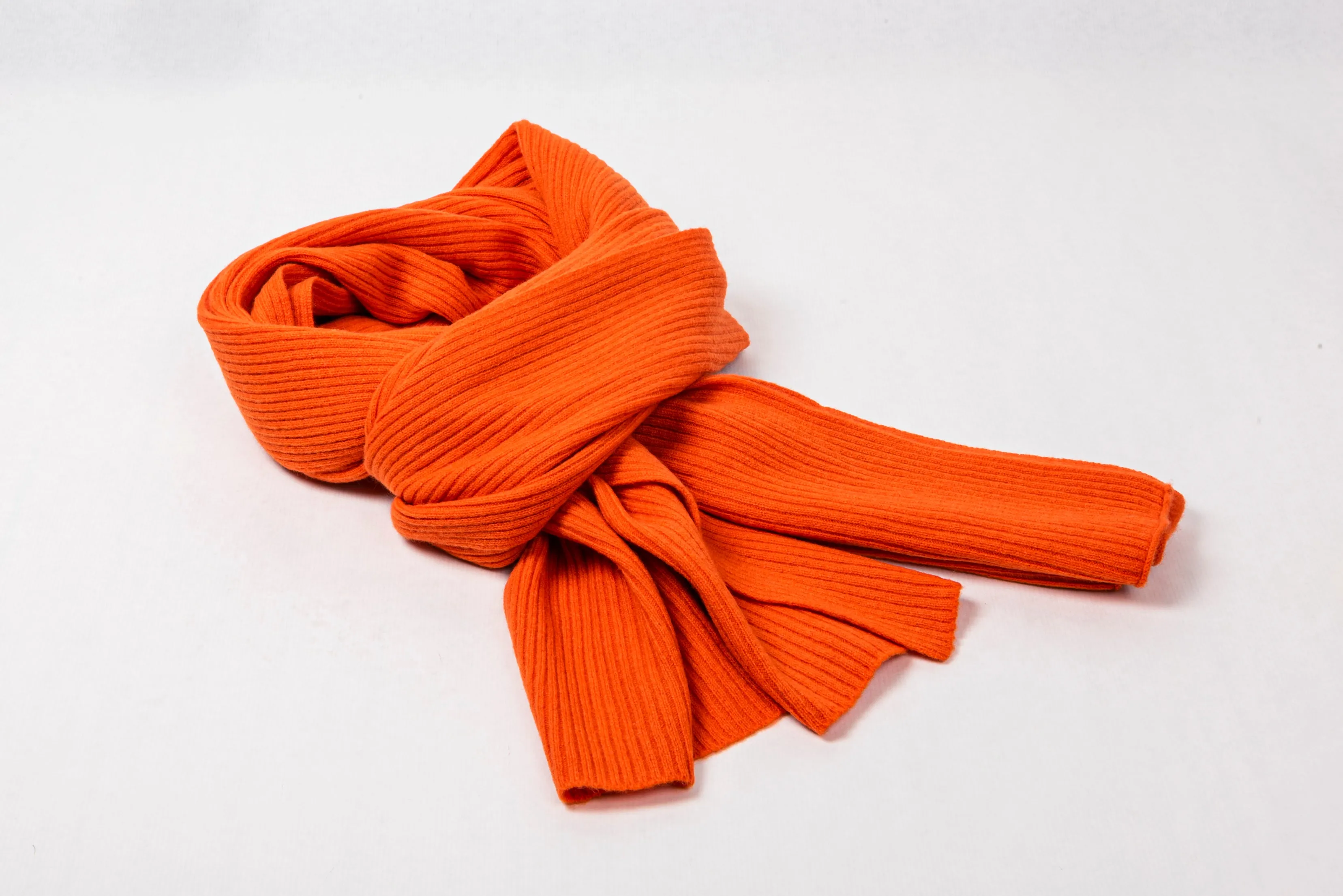 Luxurious Ribbed Cashmere Scarf