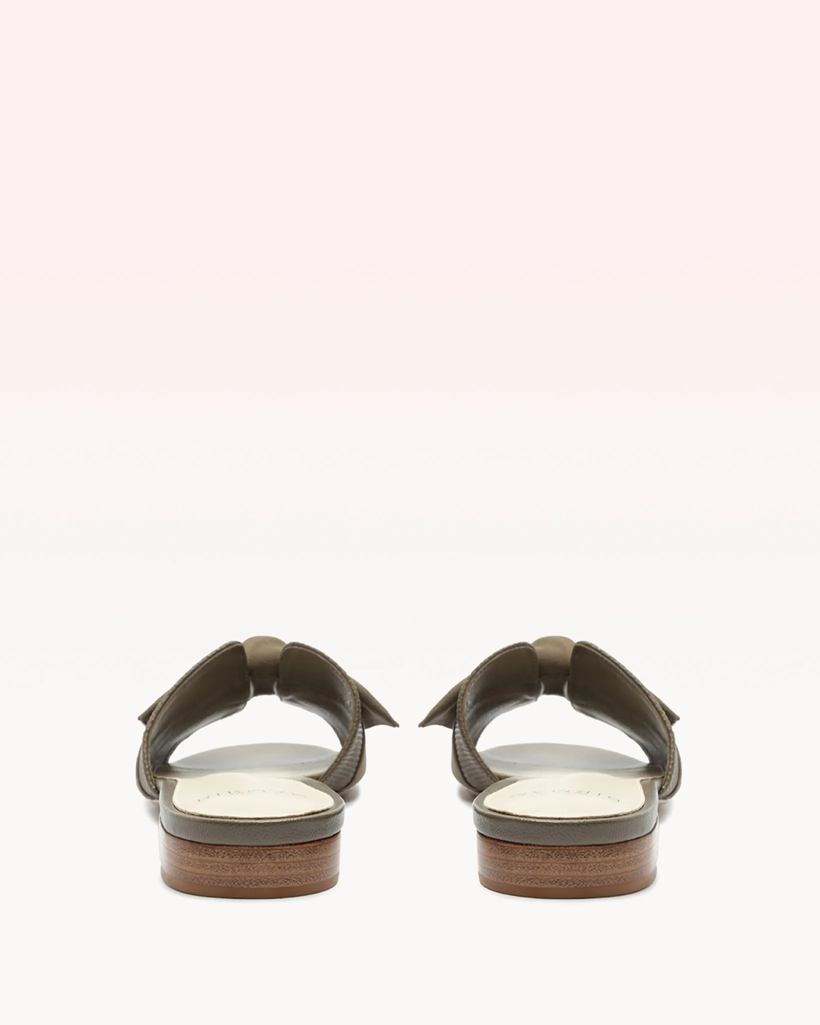Maxi Clarita Flat Pebble