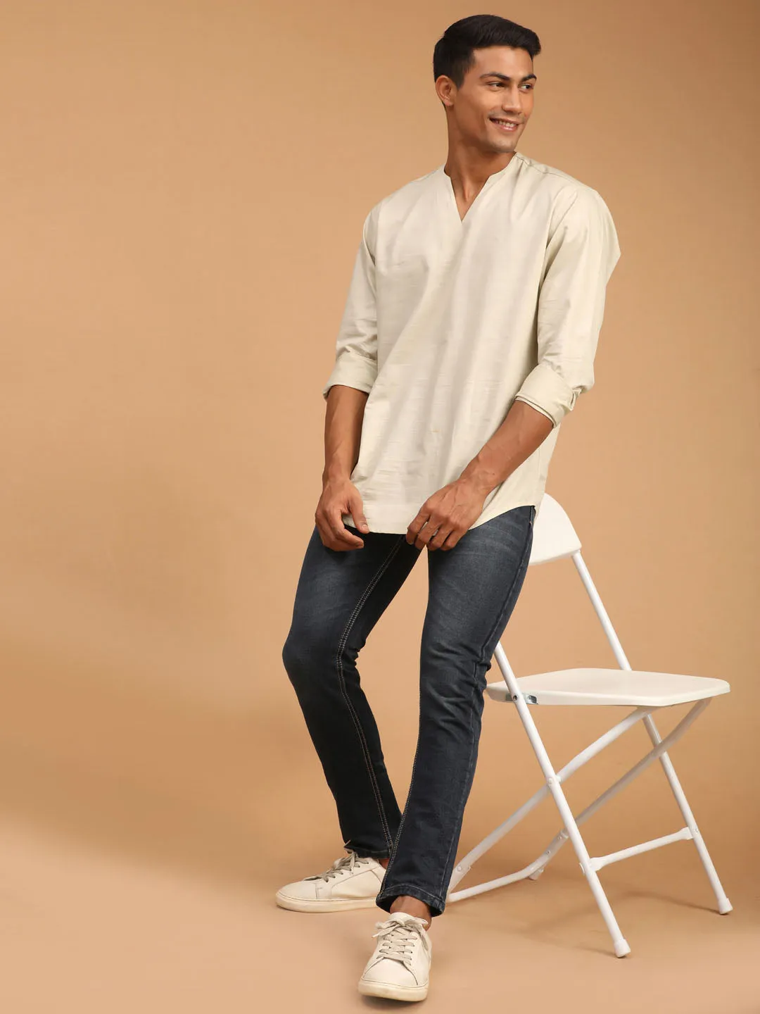 Men's Cream Cotton Blend Short Kurta - Vastramay