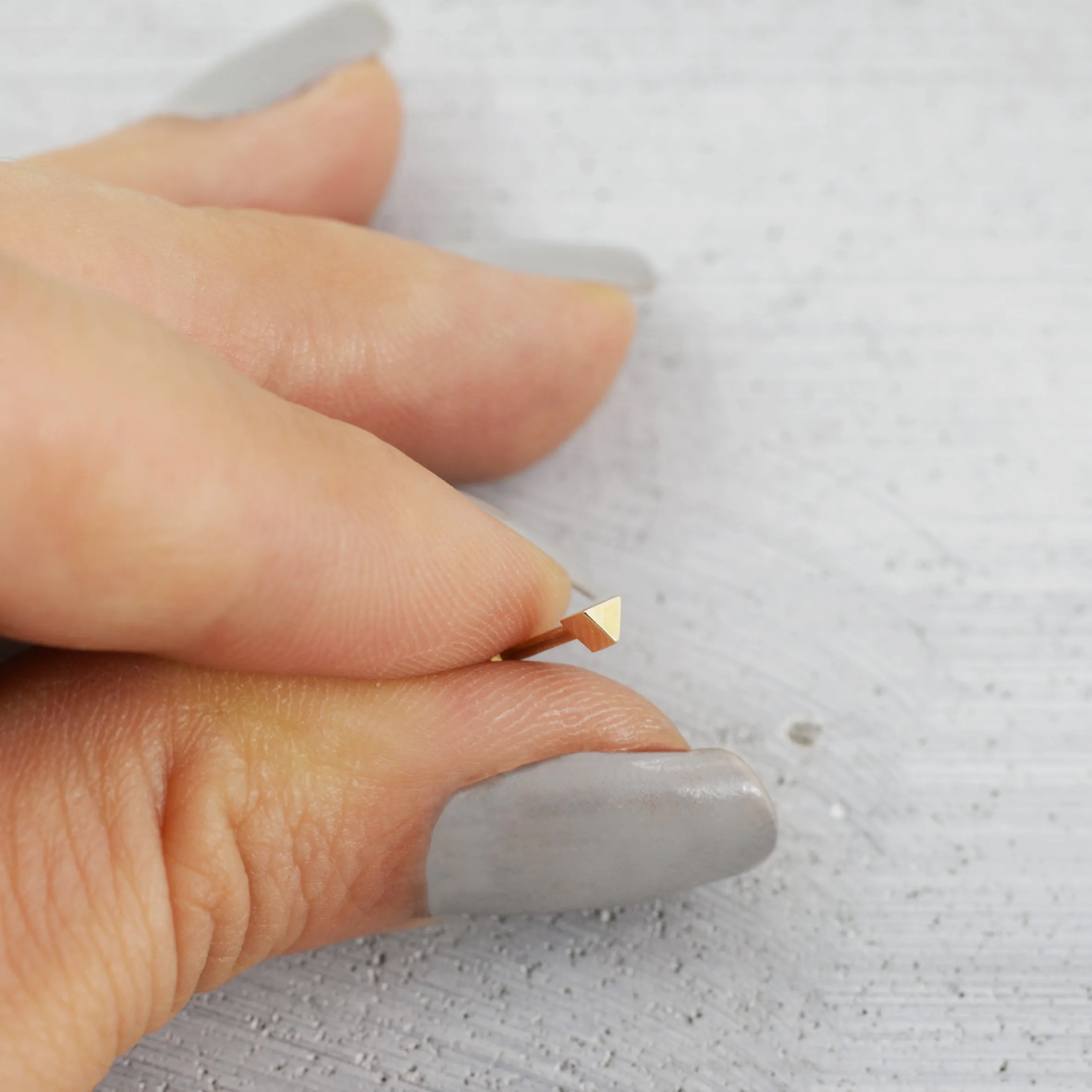 Minimal triangle Piercing (single) - 14K/ 18K Gold