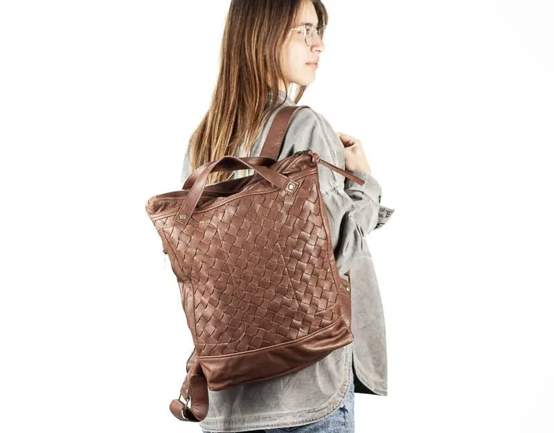 Minos backpack - Chocolate brown hand woven leather