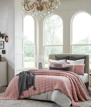 Miraya- Pink Pearl 100% Cotton Knitted With Polyester Filled King Size Bed Cover With 2 Pillow Covers & 2 Cushion Covers in Fabric Bag Packaging (Set of 6 Pcs)
