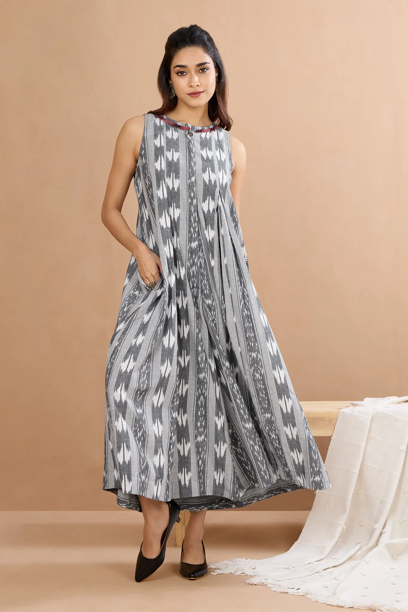 Misty Marble Sleeveless Jumpsuit with Pockets