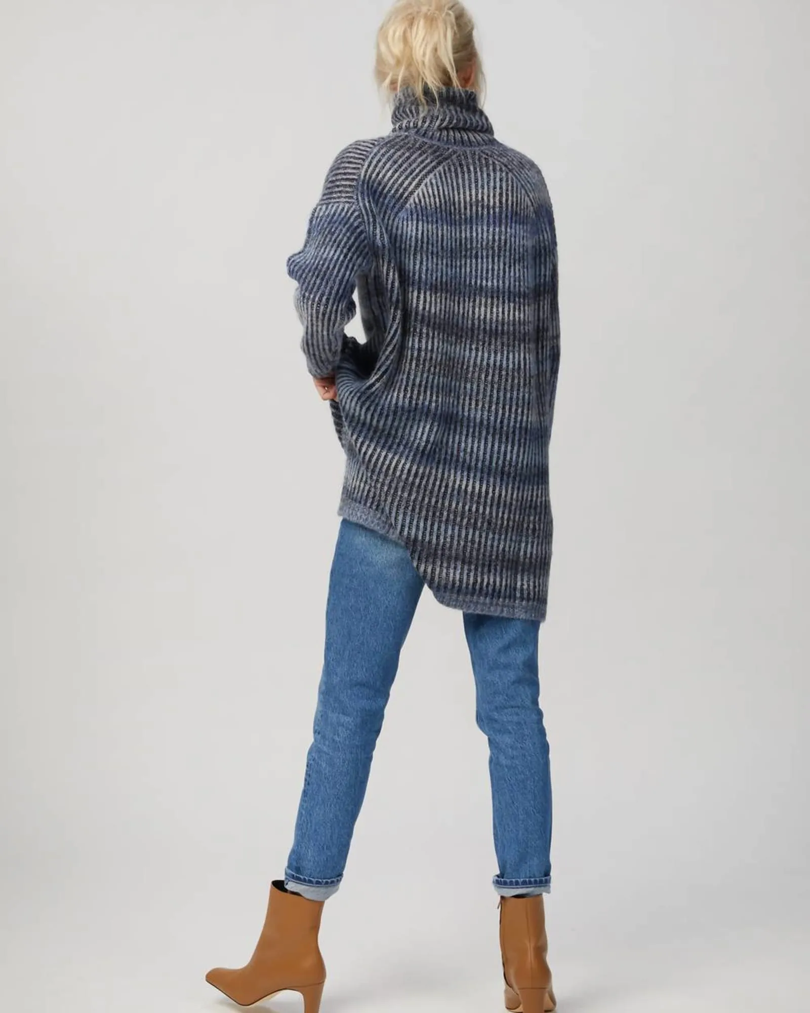 Mock Neck Tunic Pullover in Blue Combo | Blue Combo