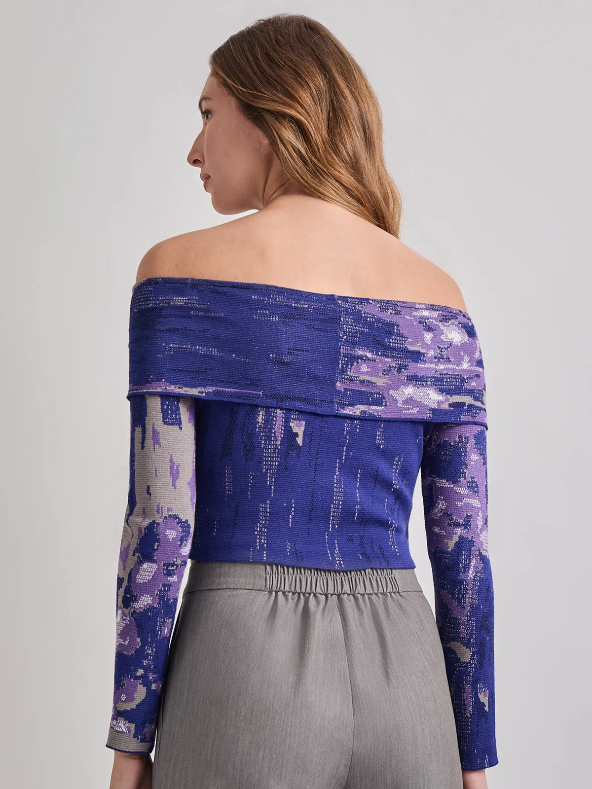Modern Fit Cropped Cross Body Watercolor Soft Knit Top