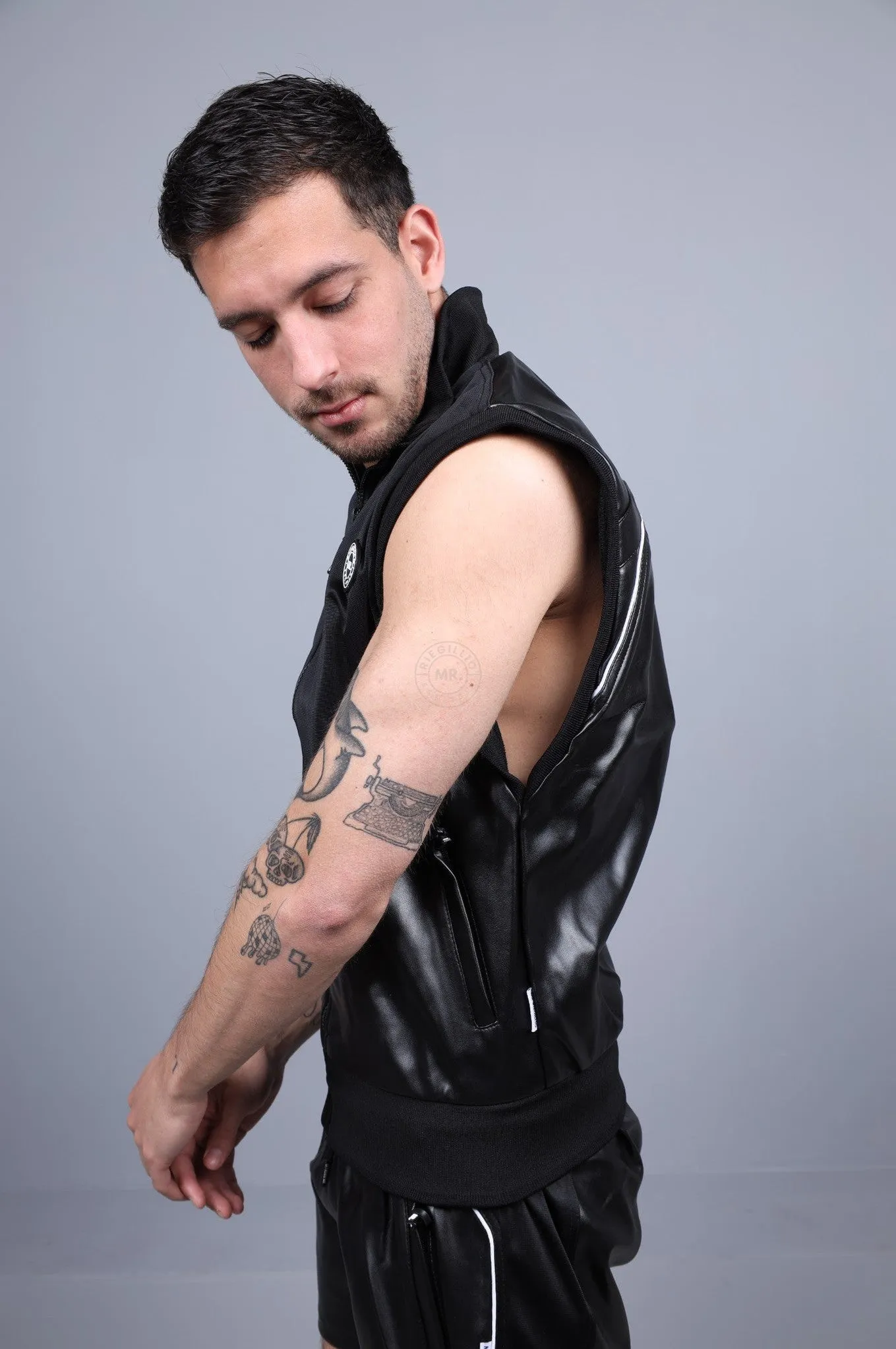 MR. 24 Tracksuit Sleeveless Jacket - Black