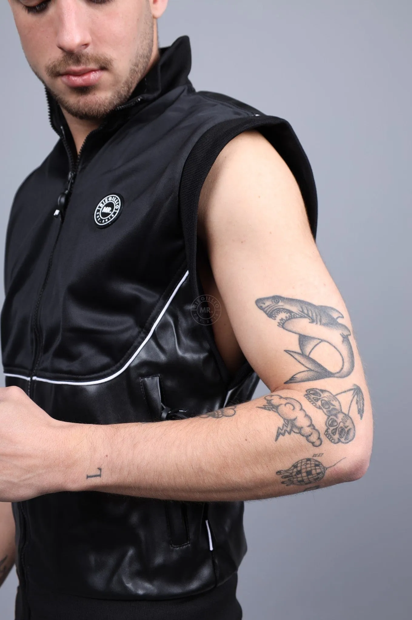 MR. 24 Tracksuit Sleeveless Jacket - Black