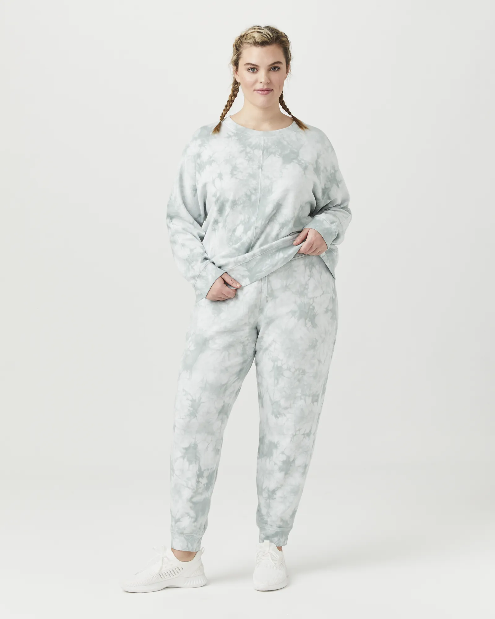 Naara Tie-Dye Pullover | Light Green / Light Grey