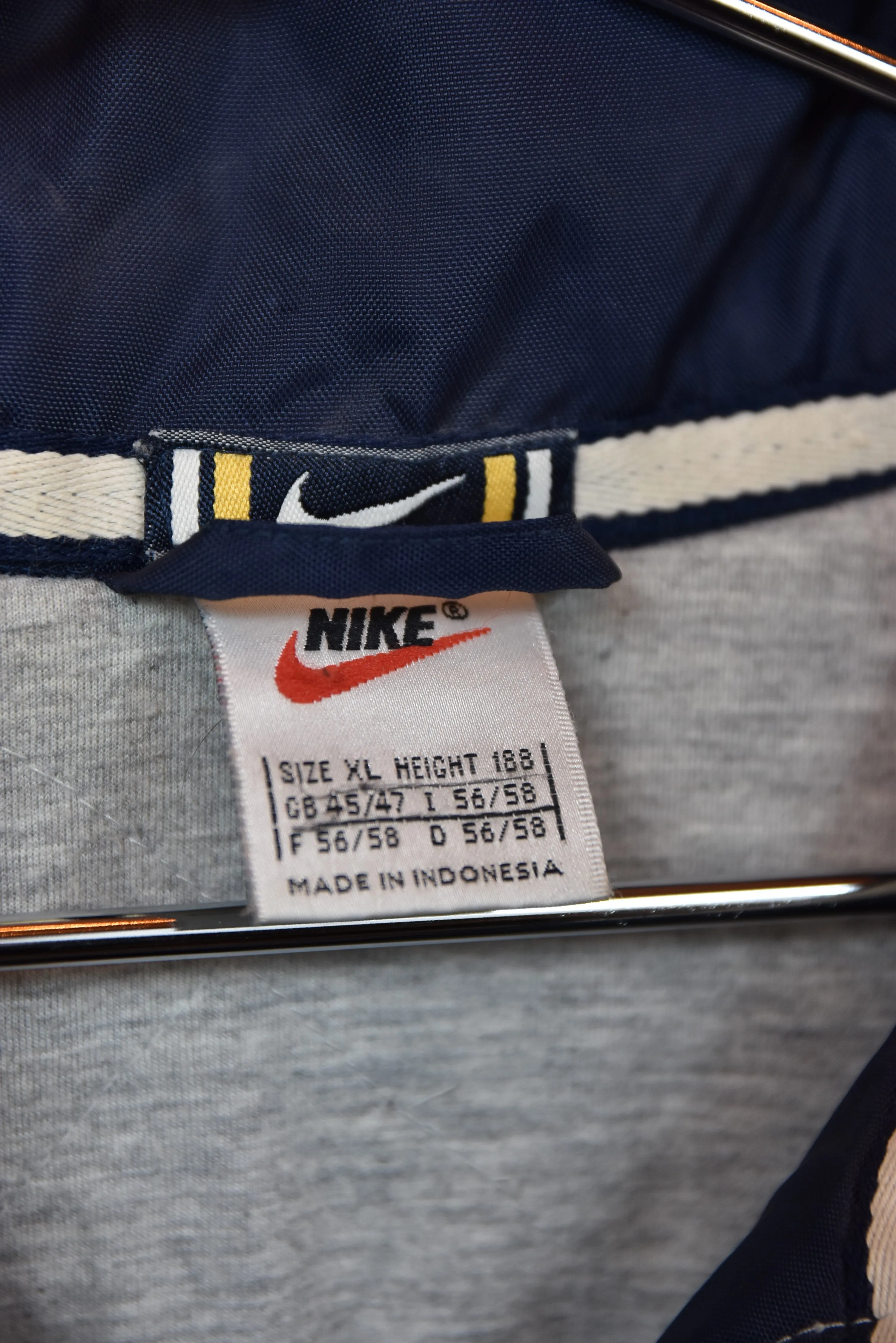 NIKE dunkelblauer Nike Nylon Jumper, Gr. XL