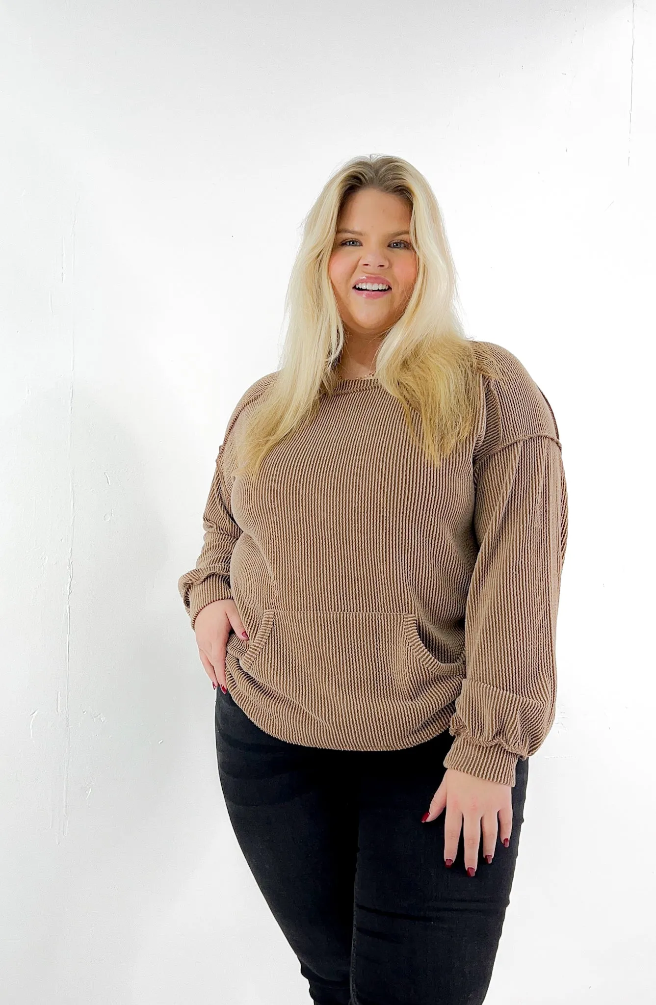 Ribbed Front Pocket Curvy Pullover Top