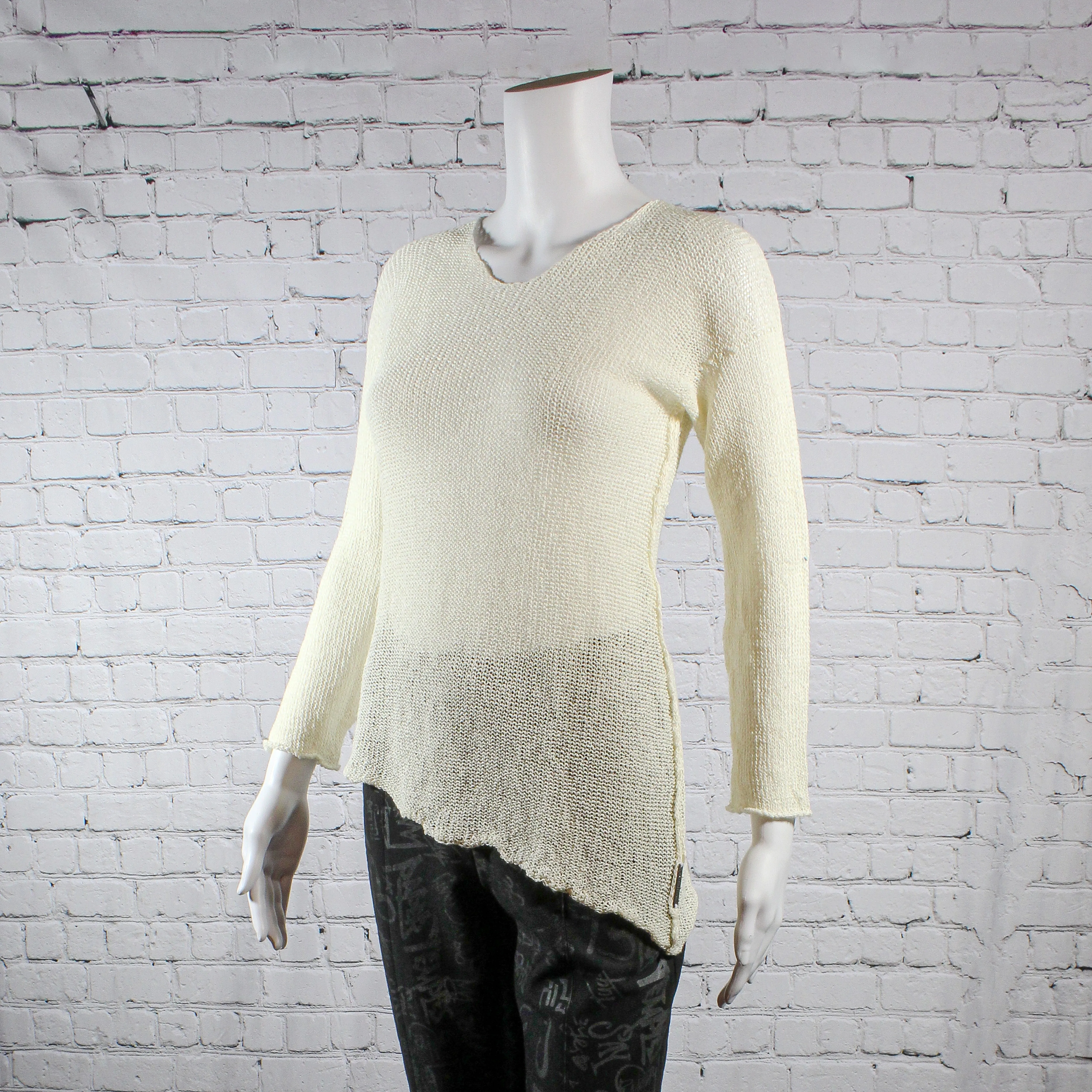 SALE! Julia Pullover Top in Raffia by Paper Temples