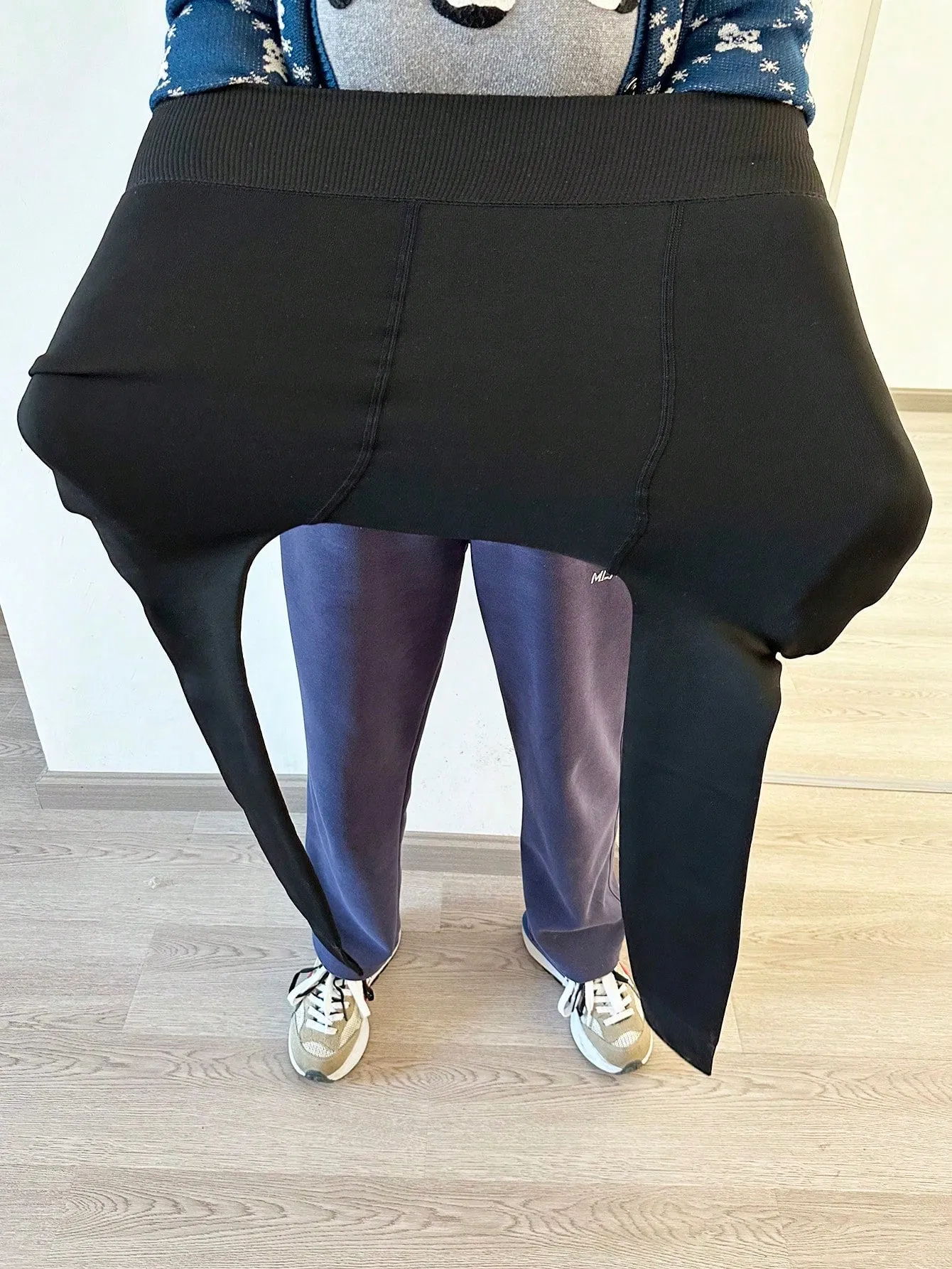 SHEIN 1pc Women's Thickened Velvet Warm Tights, Autumn And Winter Black Trousers And Leggings
