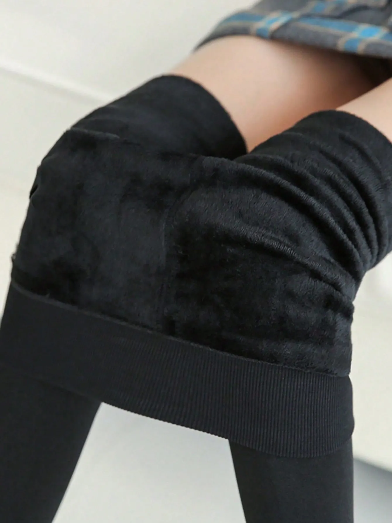 SHEIN 1pc Women's Thickened Velvet Warm Tights, Autumn And Winter Black Trousers And Leggings