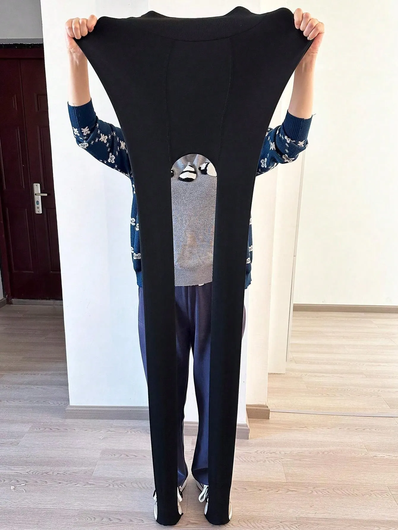 SHEIN 1pc Women's Thickened Velvet Warm Tights, Autumn And Winter Black Trousers And Leggings
