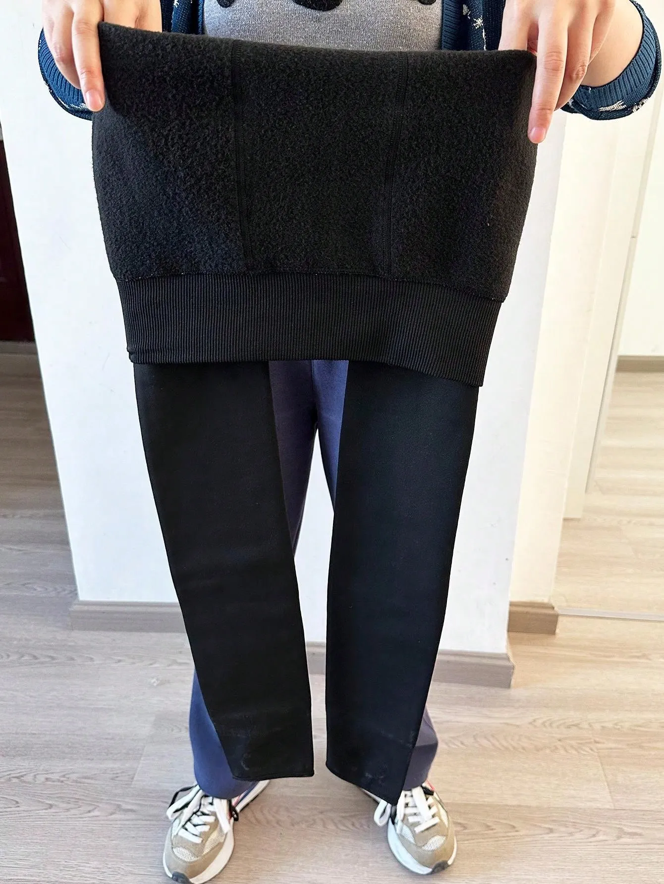 SHEIN 1pc Women's Thickened Velvet Warm Tights, Autumn And Winter Black Trousers And Leggings