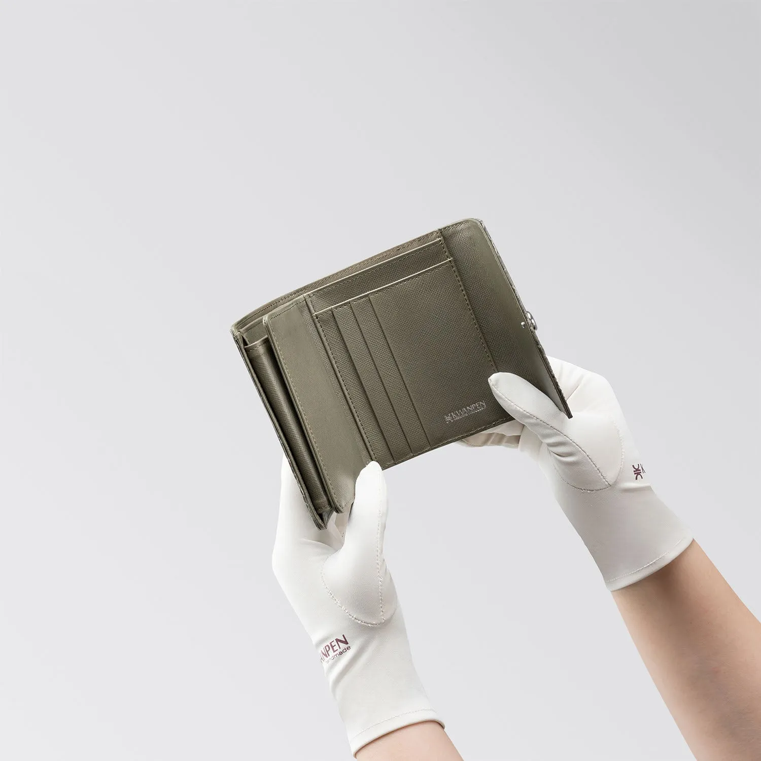 SHORT WALLET