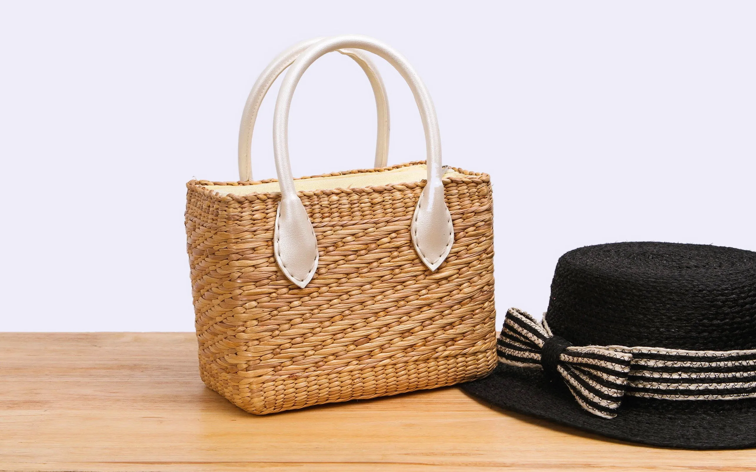 Sil Thin Chao Pha Ya - Natural straw wicker handbag (white)