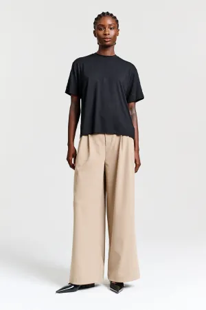 SNUG T-SHIRT