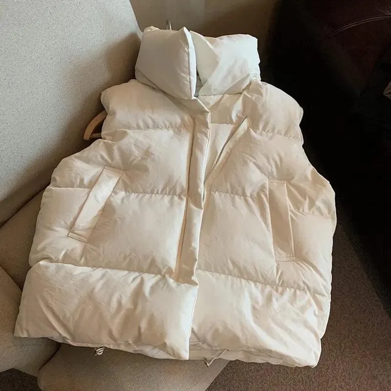 Stay Stylish & Cozy: Button Vest for Women - Winter Warmth