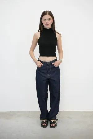 TARY SLEEVELESS TURTLENECK CROP TOP
