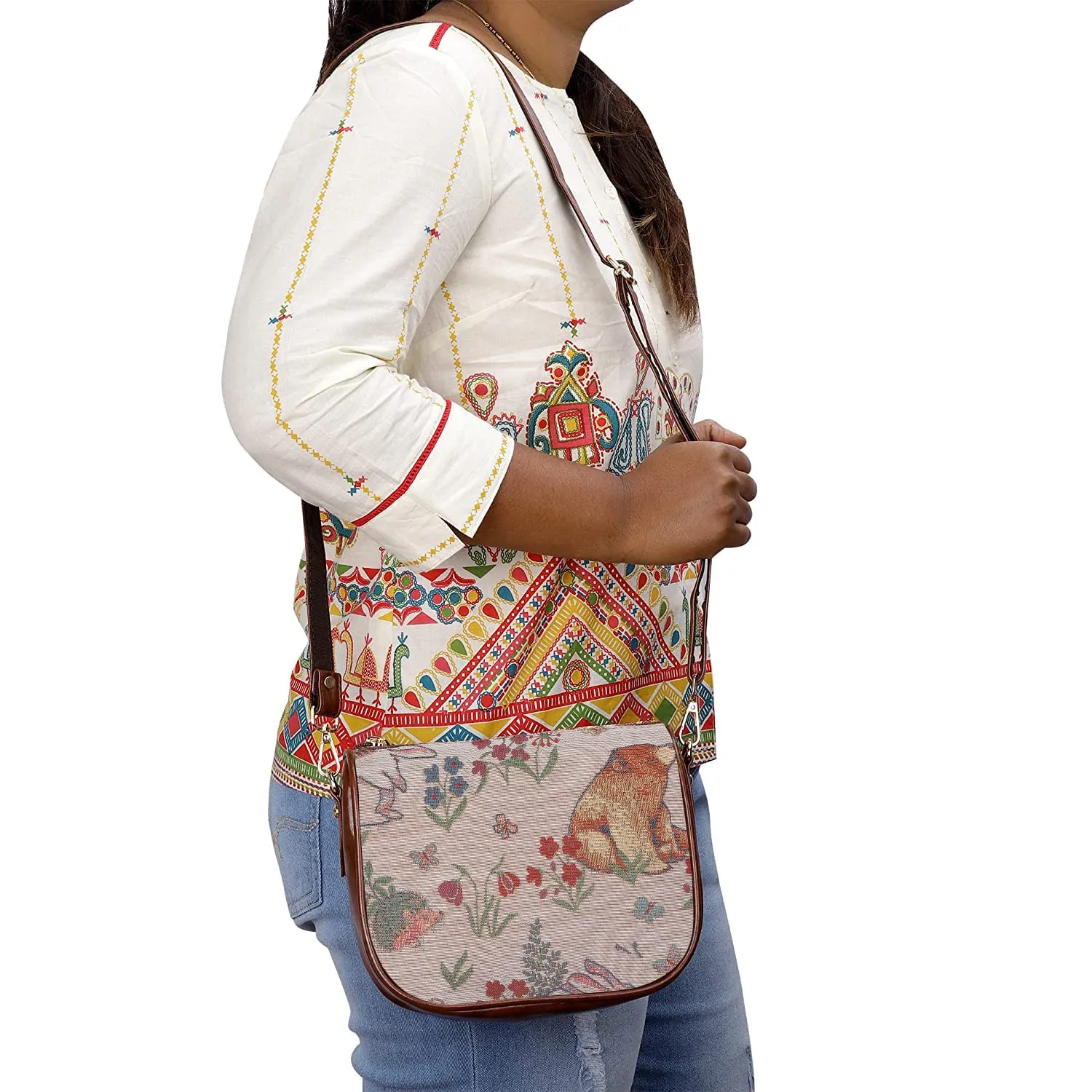 THE CLOWNFISH Garnet Series Tapestry Fabric Crossbody Sling Bag for Women Ladies Single Shoulder Bag Shoulder Belt (White -Animal Print)