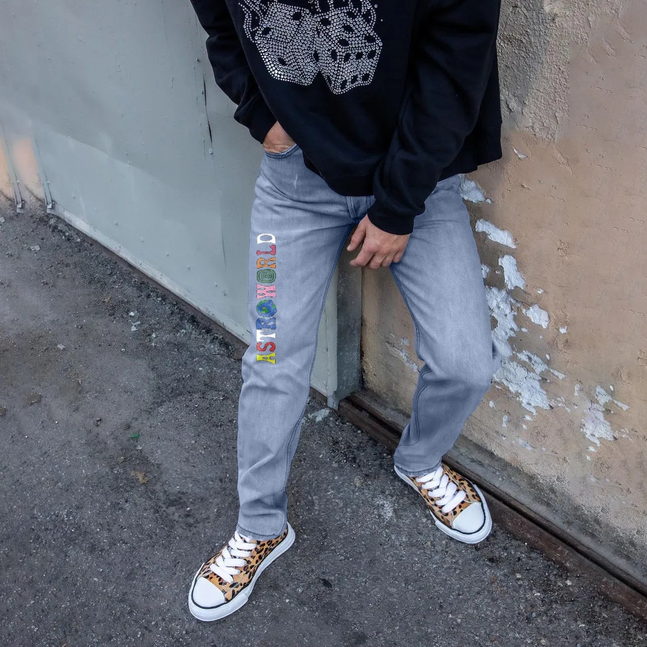Trendy hip-hop street style straight trousers jeans