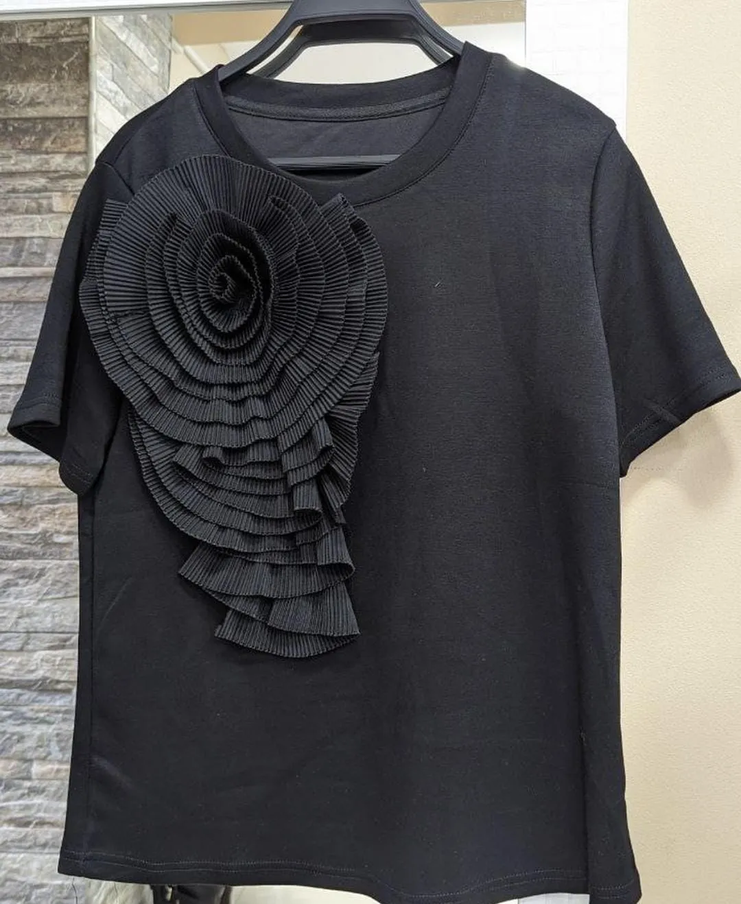Tshirt top with flower