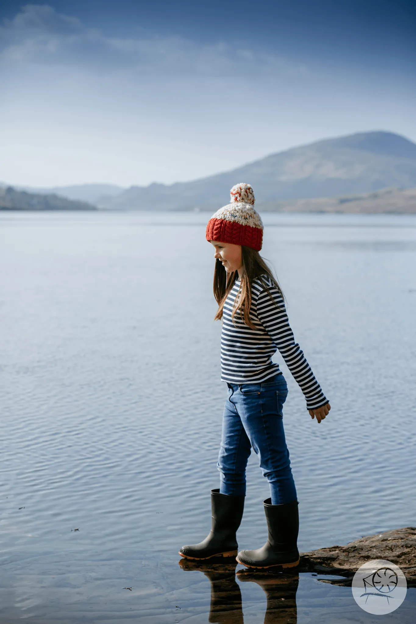 Uneven Wool Bobble Ladies Hat - Raspberry