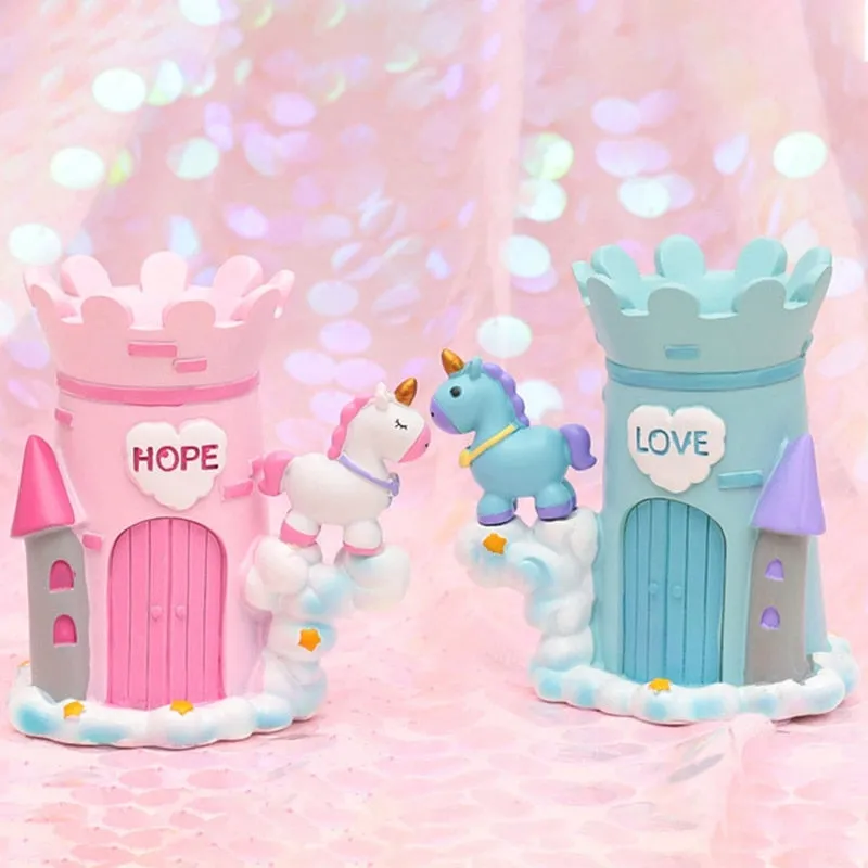 Unicorn Castle Pen Holder