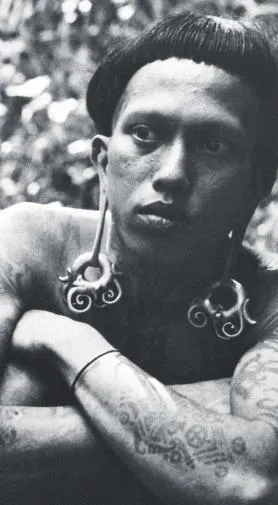 Unique Vintage Hand crafted Ethnic Glass Trade & Metal Beads Necklace with 3 Asian Buffalo Bone Hand Carved Pendants of Protective Ancestor Effigies, Borneo, Indonesia NECK27  1 Flapper Coconut necklace.