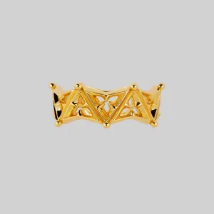 VIKTOR. Gothic Trefoil Ring Band - Gold