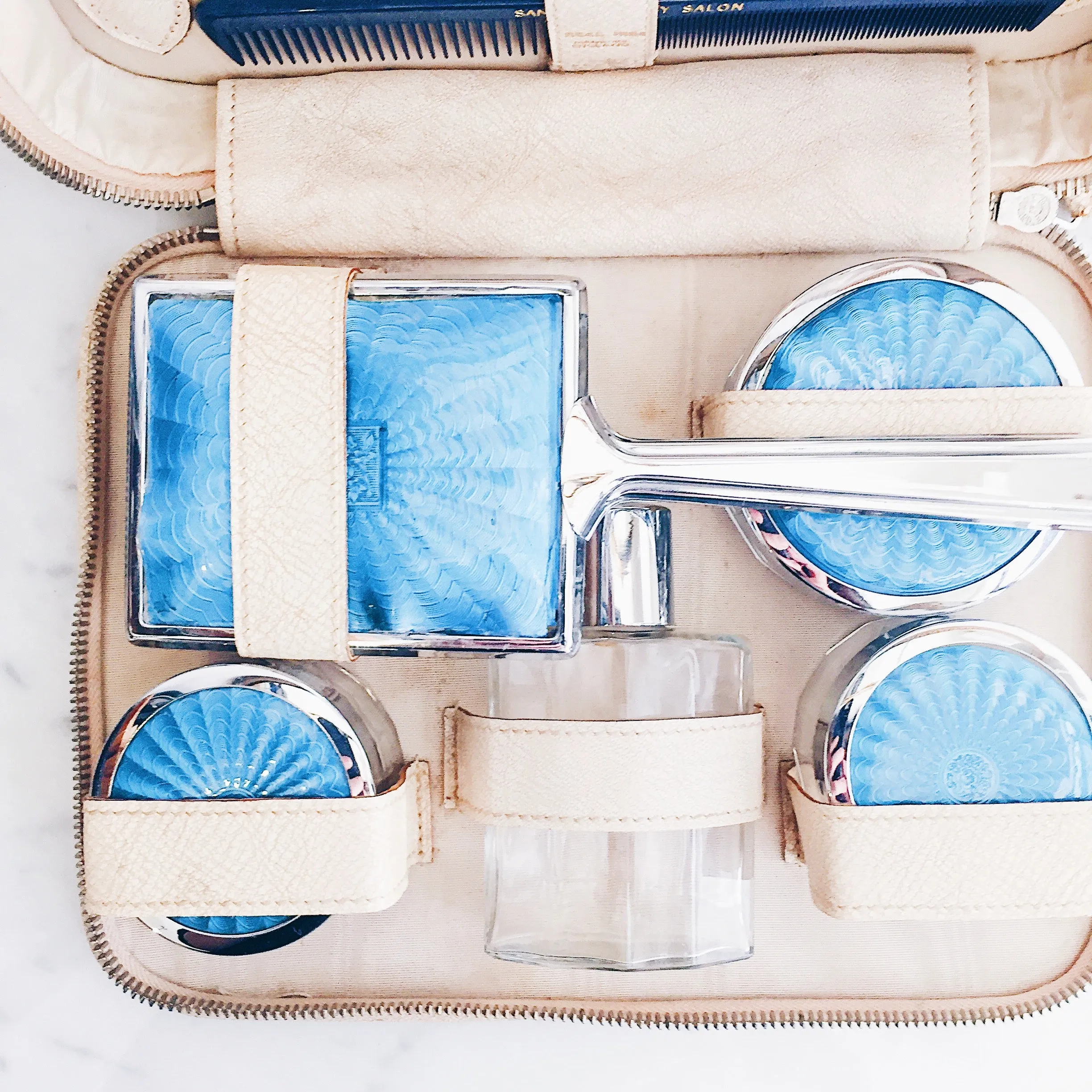 Vintage 1940s Ladies Grooming Leather Kit