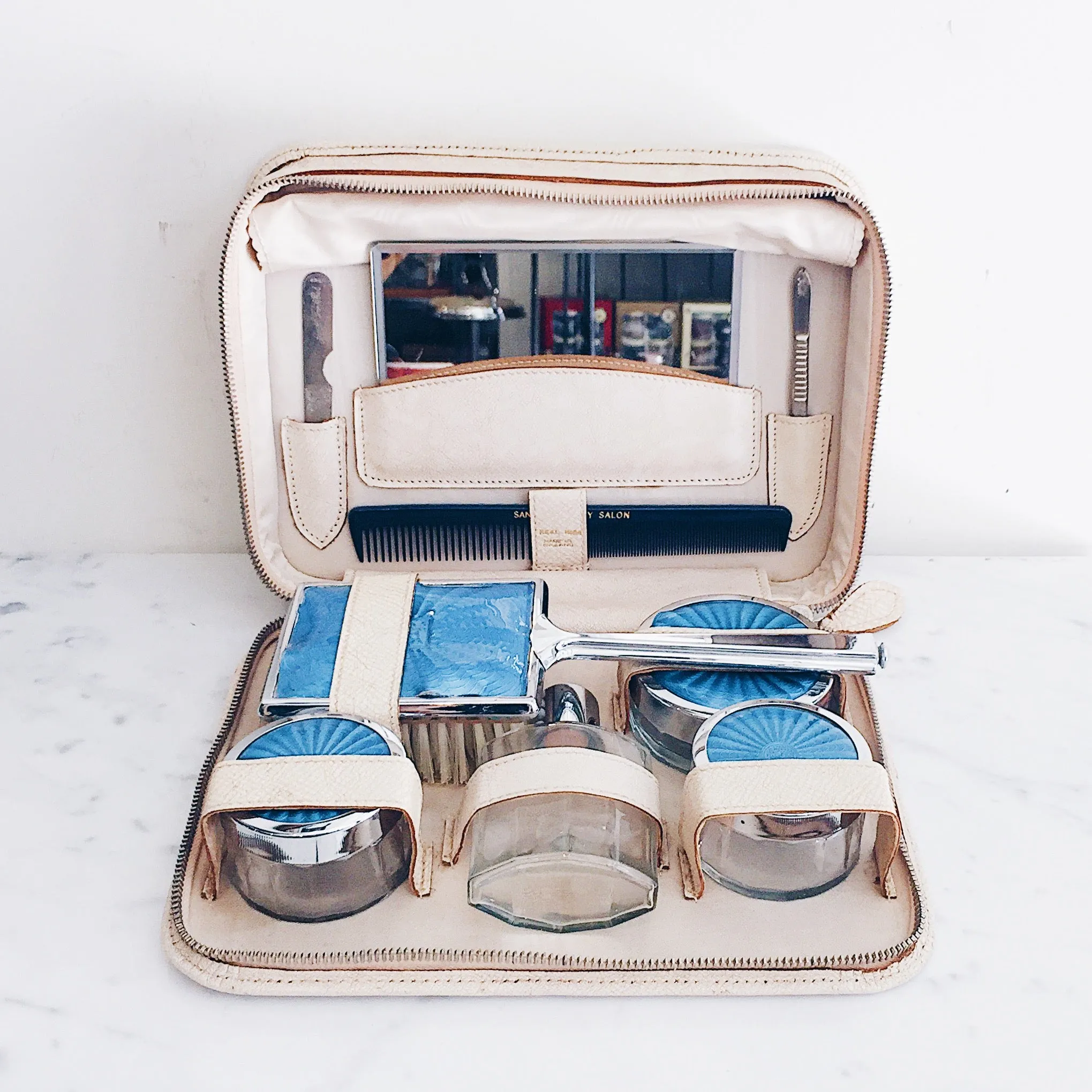 Vintage 1940s Ladies Grooming Leather Kit