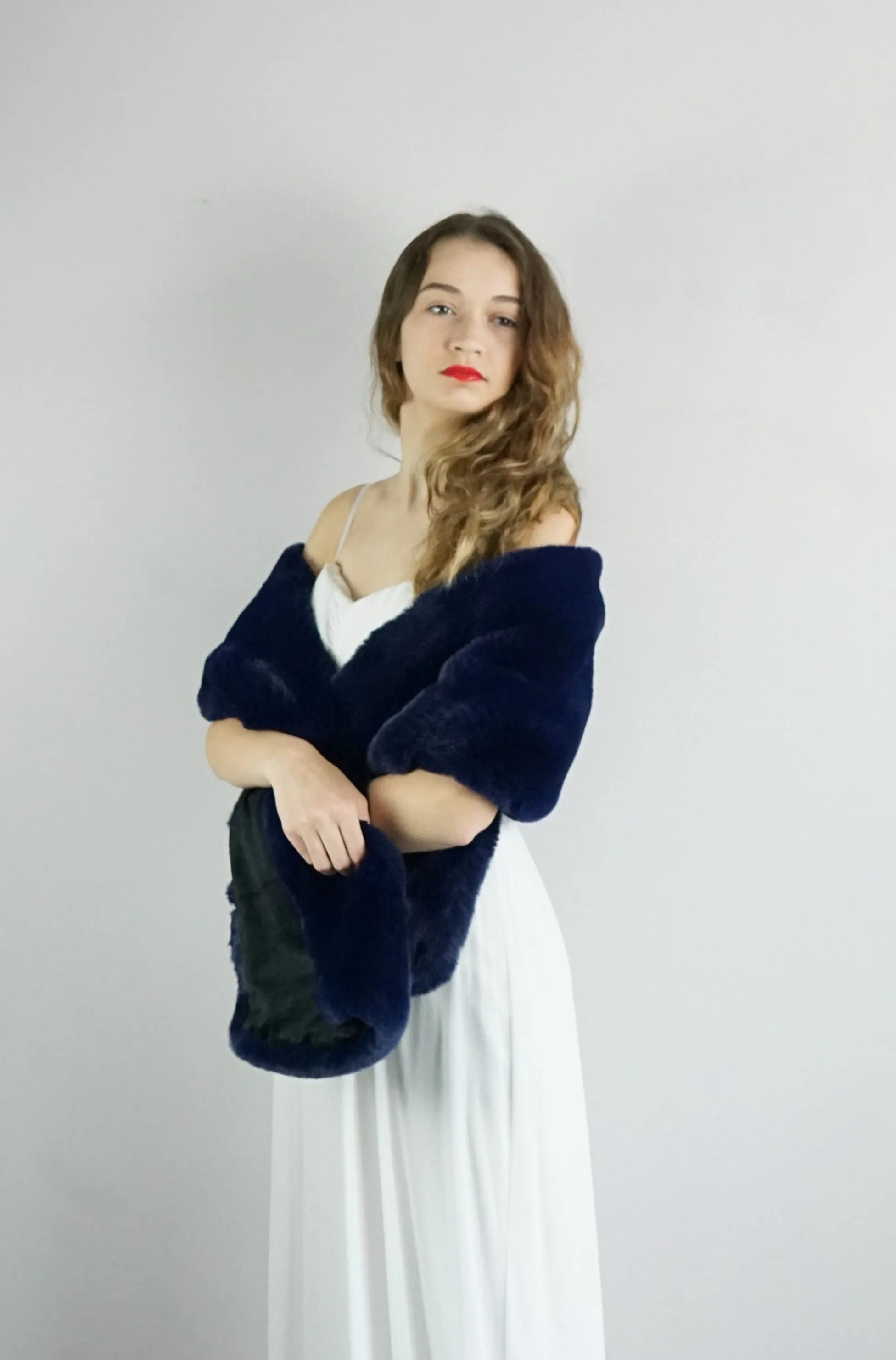 Vintage Green Faux Fur Bridal Cape (Audrey 05)