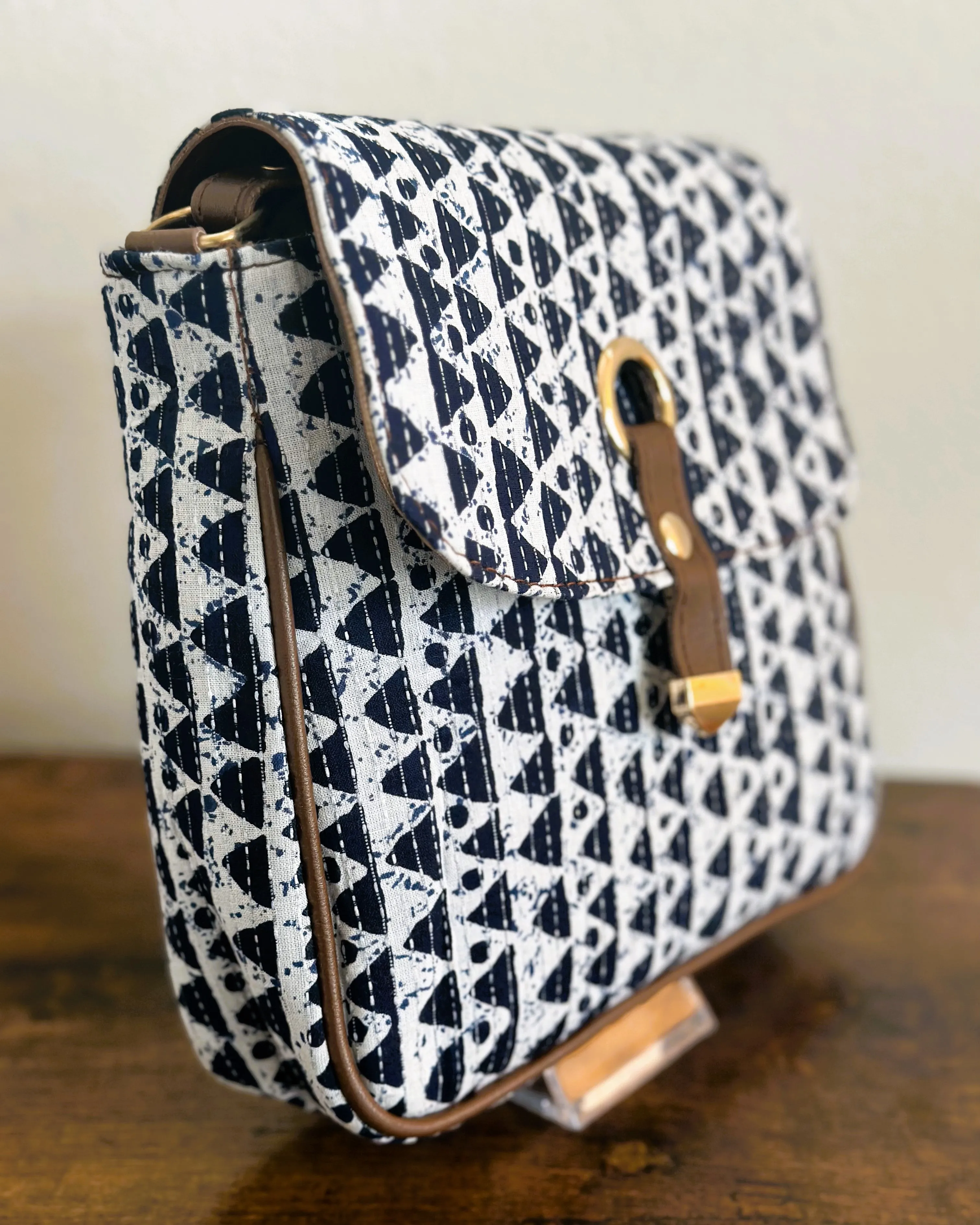 Women Crossbody Sling Messenger Bags