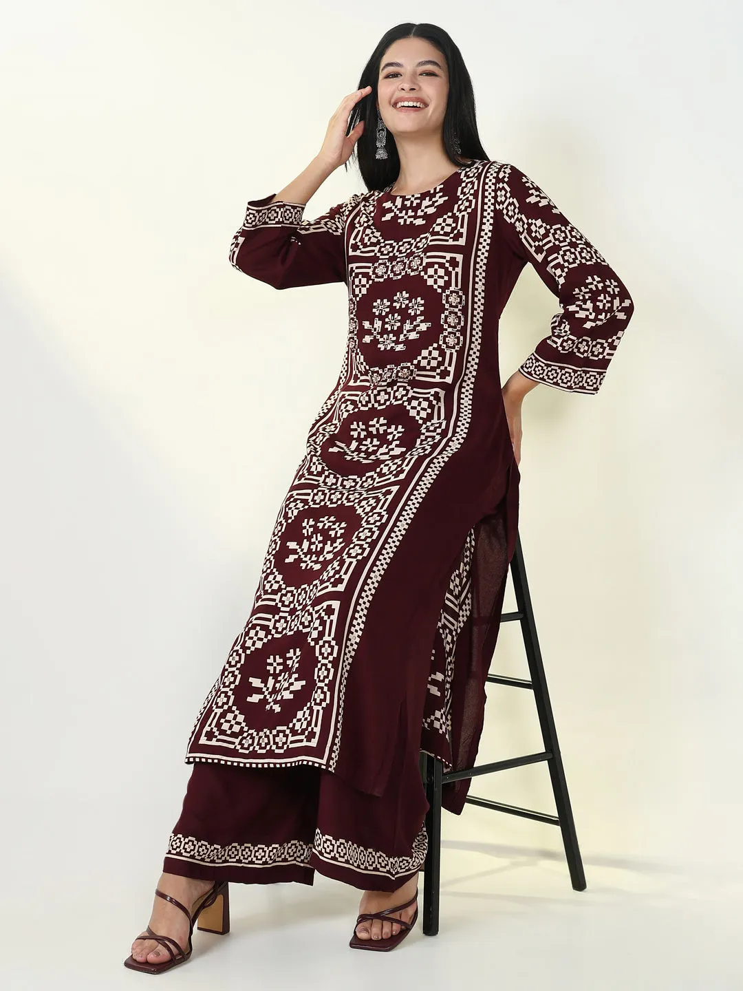 Women Solid Maroon Straight Kurta Set