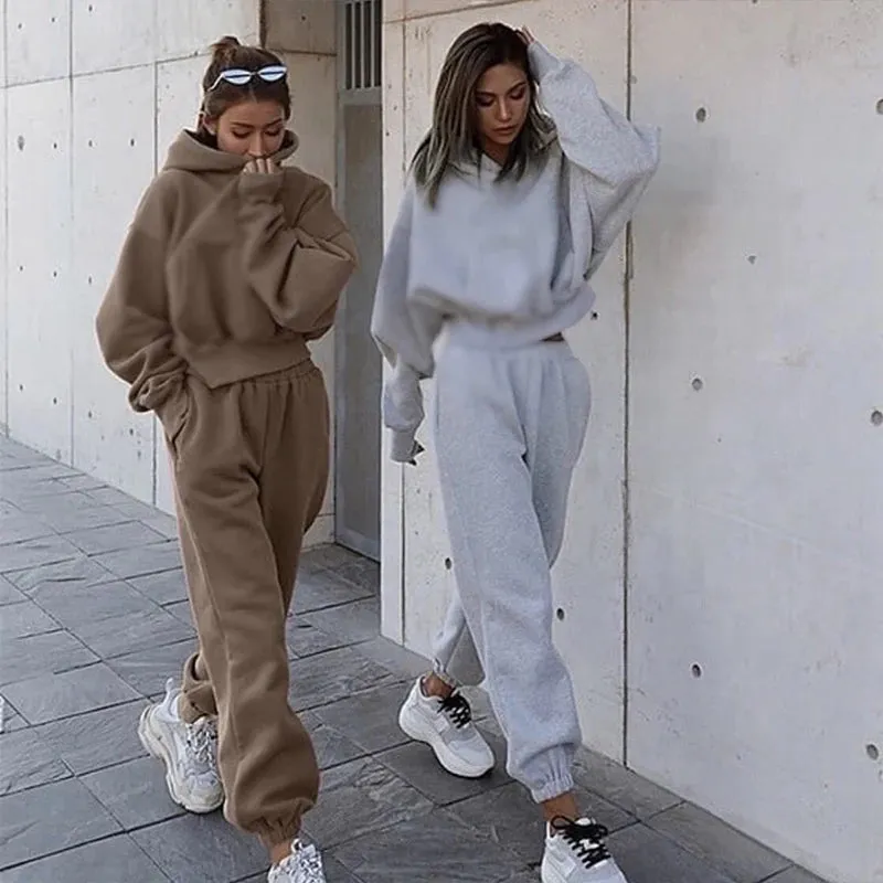 Women's Solid Color Two-Piece Tracksuit – Hoodie & Wide-Leg Pants Set